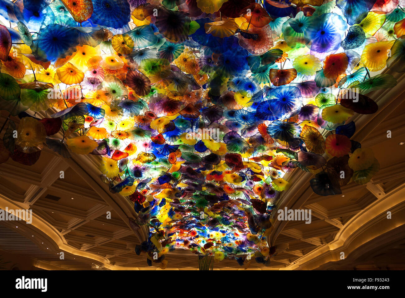 Bunte mundgeblasene Glasblumen, Lobby, die Decke im Bellagio Hotel in Las Vegas, Nevada, USA Stockfoto