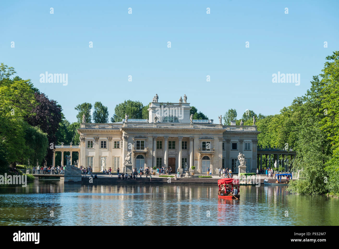 Lazienki Palast mit See und Park auf einer künstlichen Insel, Warschau, Masowien Provinz, Polen Stockfoto