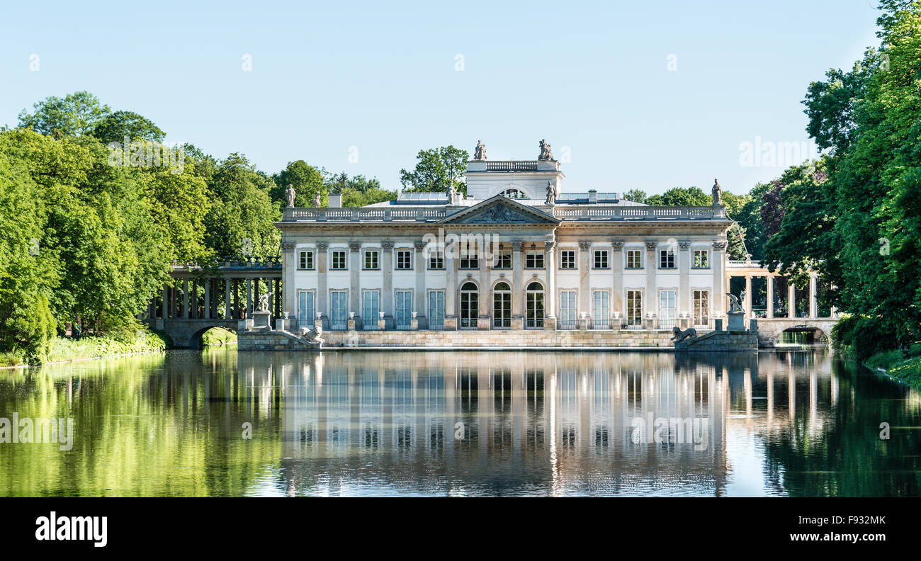 Lazienki Palast mit See und Park auf einer künstlichen Insel, Warschau, Masowien Provinz, Polen Stockfoto