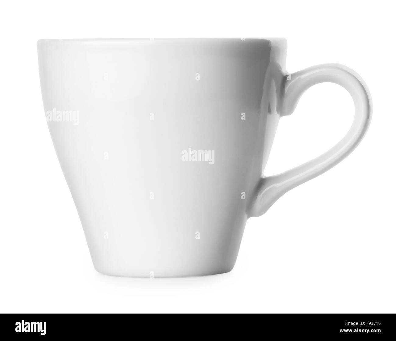 kleine klassische weiße Tasse Kaffee Espresso isoliert auf weißem Hintergrund Stockfoto