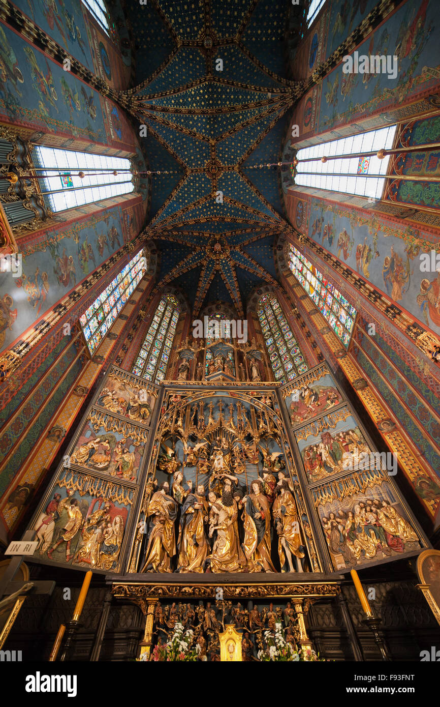 Polen, Stadt von Krakau, Marienkirche - St. Mary Basilica innen, Hochaltar mit Altarbild von Veit Stoss - Wita Stwosza, G Stockfoto