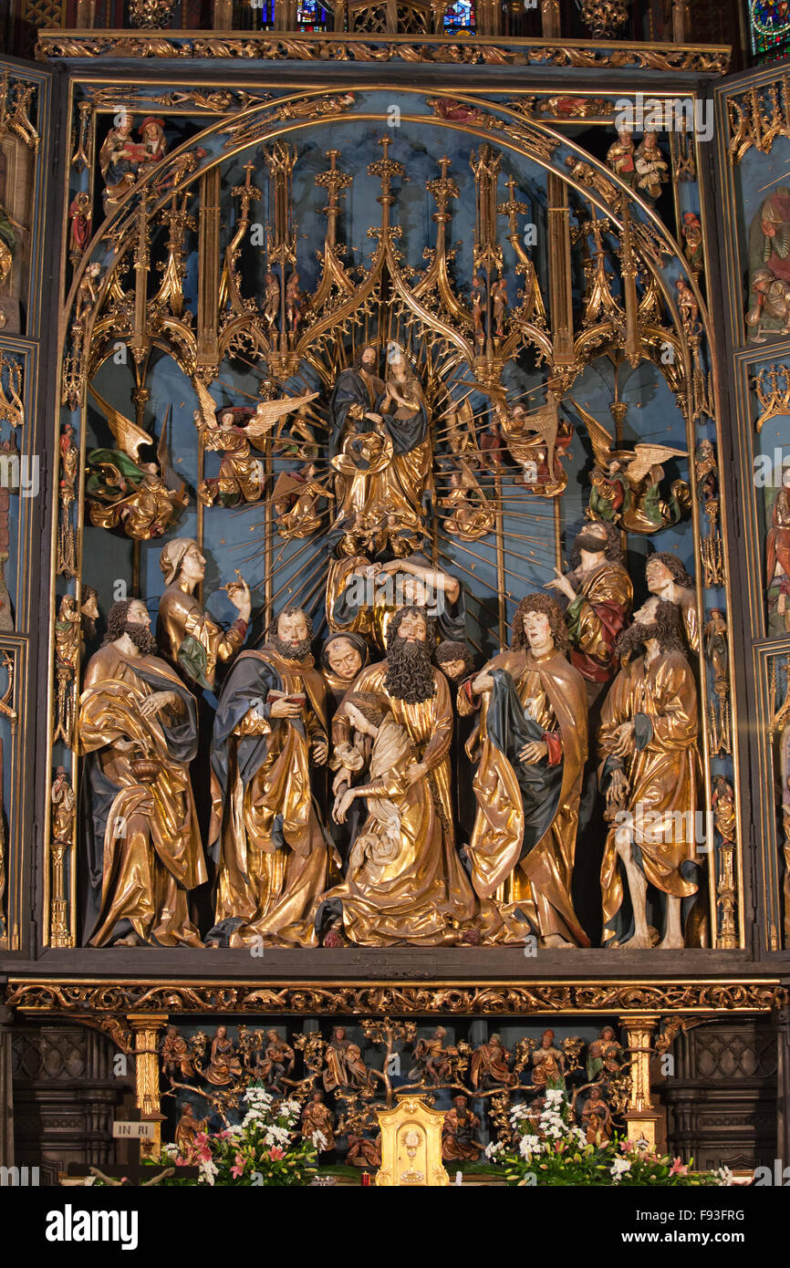 Polen, Stadt von Krakau, Marienkirche - St. Mary Basilica innen, gotischen Altarbild von Wit Stwosz - Veit Stoss, Dormitio von Stockfoto