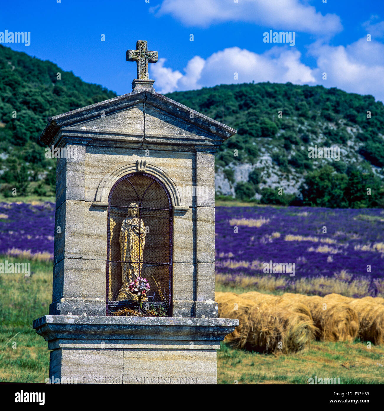 Am Straßenrand religiösen Schrein, Vaucluse, Provence, Frankreich, Europa Stockfoto