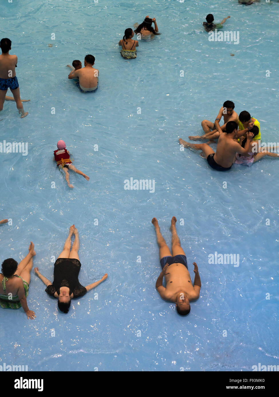 Hallenbad-Wasser-Würfel bei Olympic Center, Peking, China, Asien Stockfoto