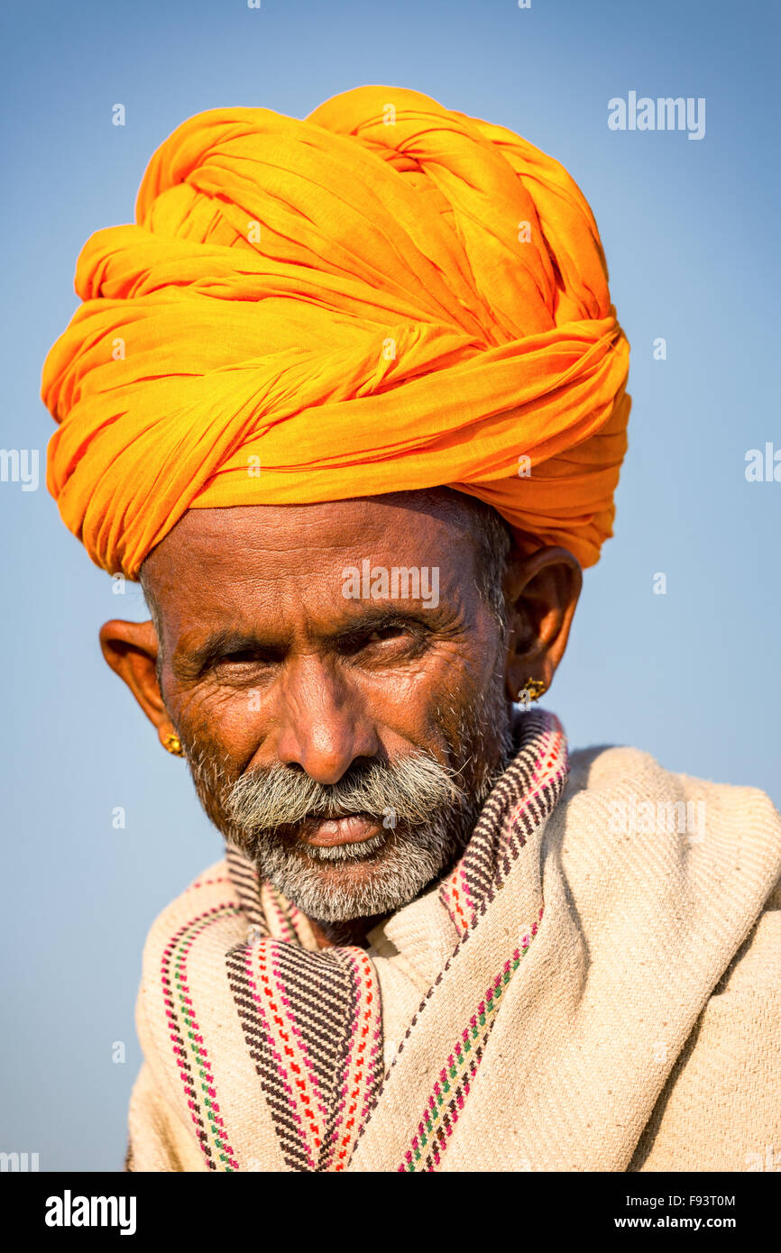 Porträt eines senior Rajasthani Kamel-Treibers, Pushkar, Rajasthan, Indien Stockfoto