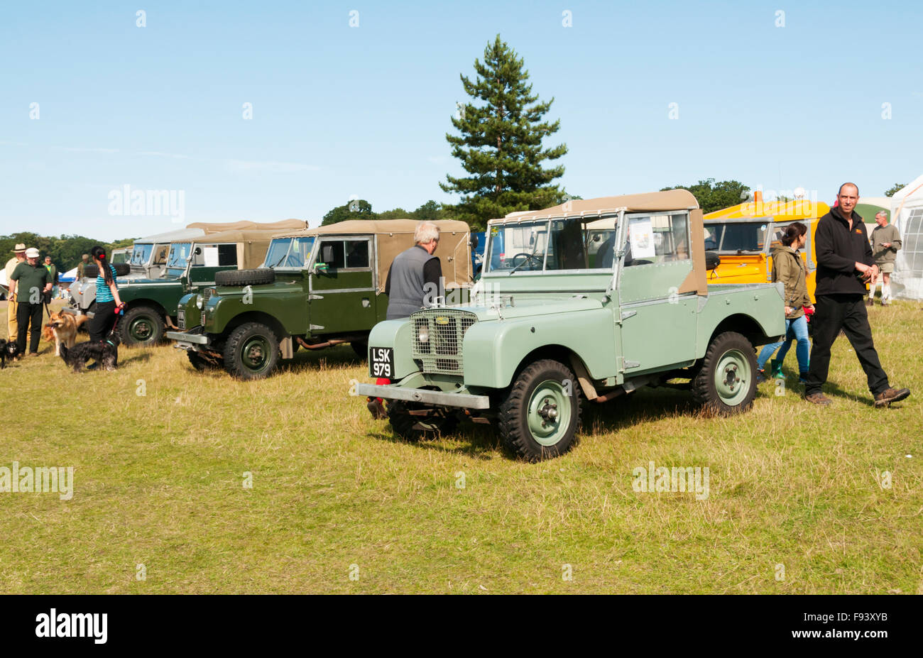 Anzeige des Land Rover Defenders auf Holkham Land Messe in Norfolk. Stockfoto