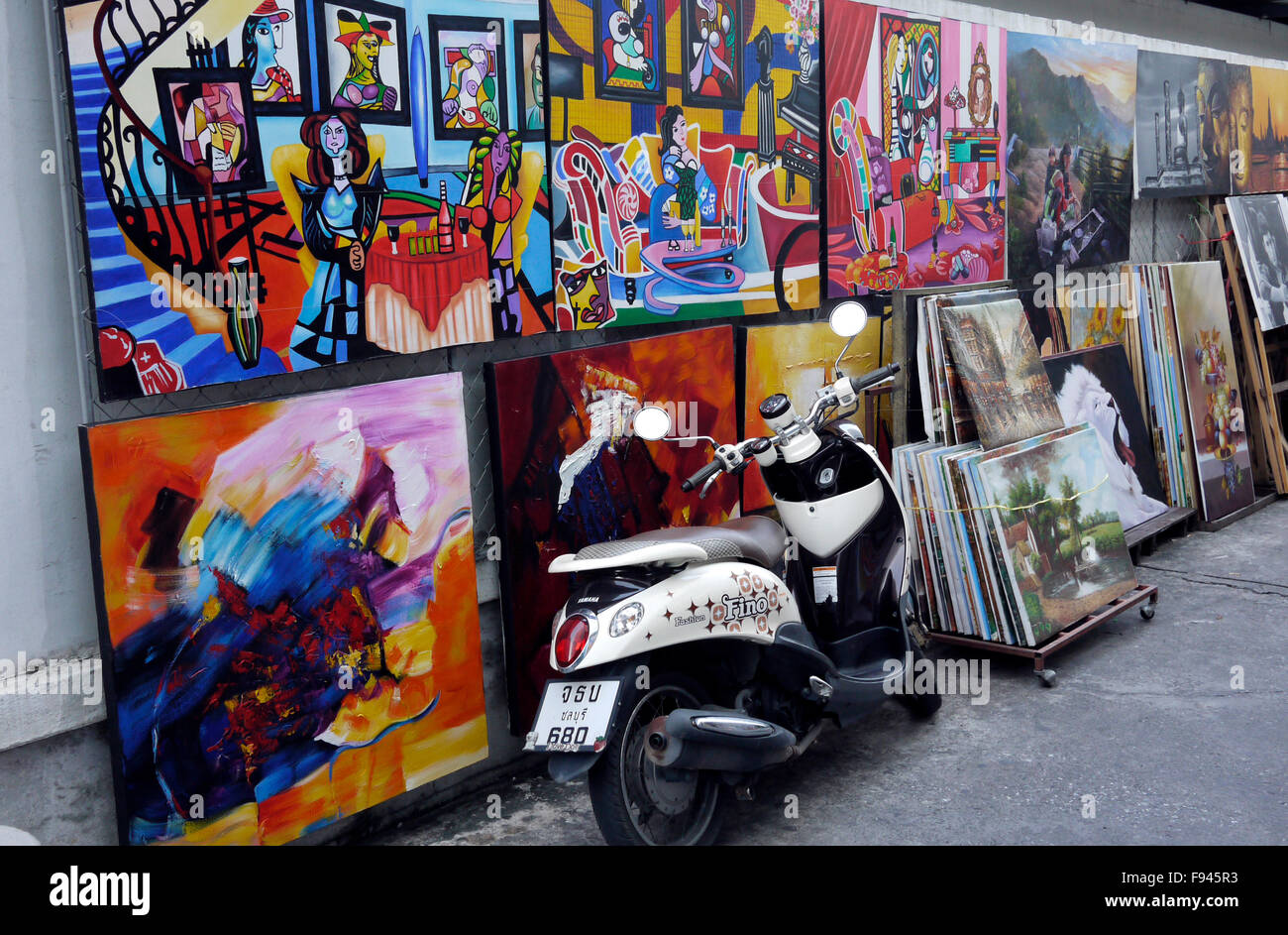 Original Kunstwerke, Kopien und Reproduktionen von berühmten Gemälden und Fotografien für den Verkauf auf Art Street Pattaya Thailand Stockfoto