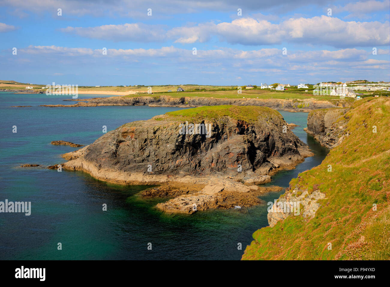 Treyarnon Bay Küste Cornwall England UK Cornish Nord in kräftigen Farben Stockfoto