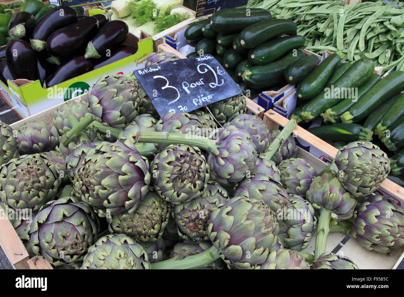 Frankreich, Bourgogne, Dijon, Markt, Gemüse, Stockfoto