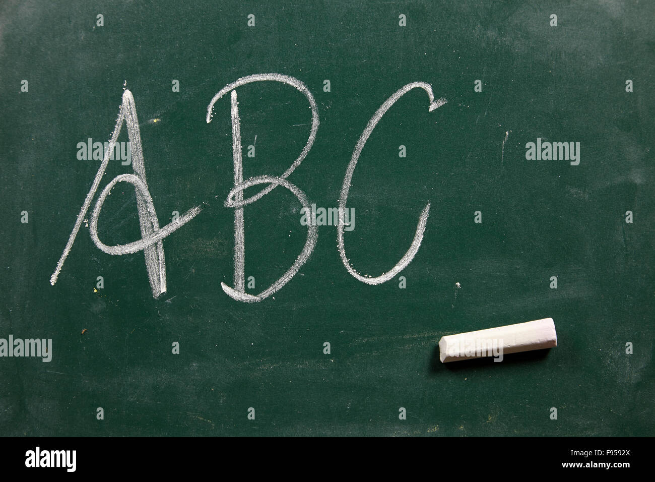 ABC mit Kreide auf die Tafel Stockfoto