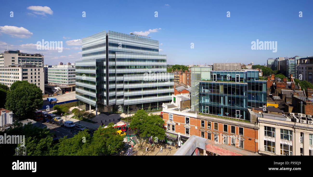 10 Hammersmith Grove W6 London. Neue Office-Entwicklung durch Wates Bau für Entwicklung Wertpapiere in Hammersmith, London. Ansicht des Bürogebäudes mit den umliegenden Gebäuden. Urban-Szene. Stockfoto