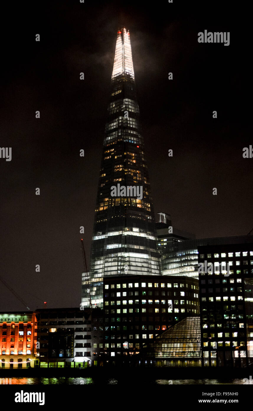 Der Shard bei Nacht, London Stockfoto