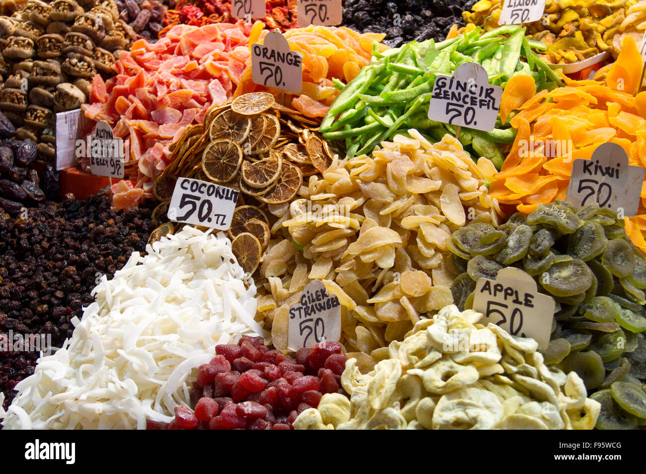 getrocknete Früchte in den ägyptischen Basar von Istanbul. Stockfoto