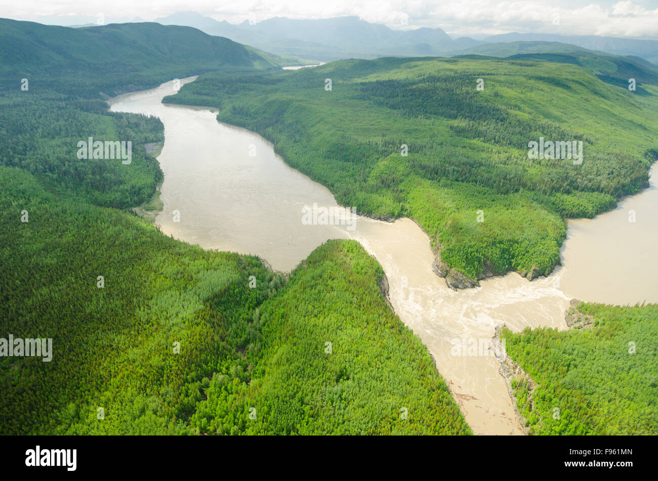 Die Liard River aus der Luft, Norden von British Columbia Stockfoto