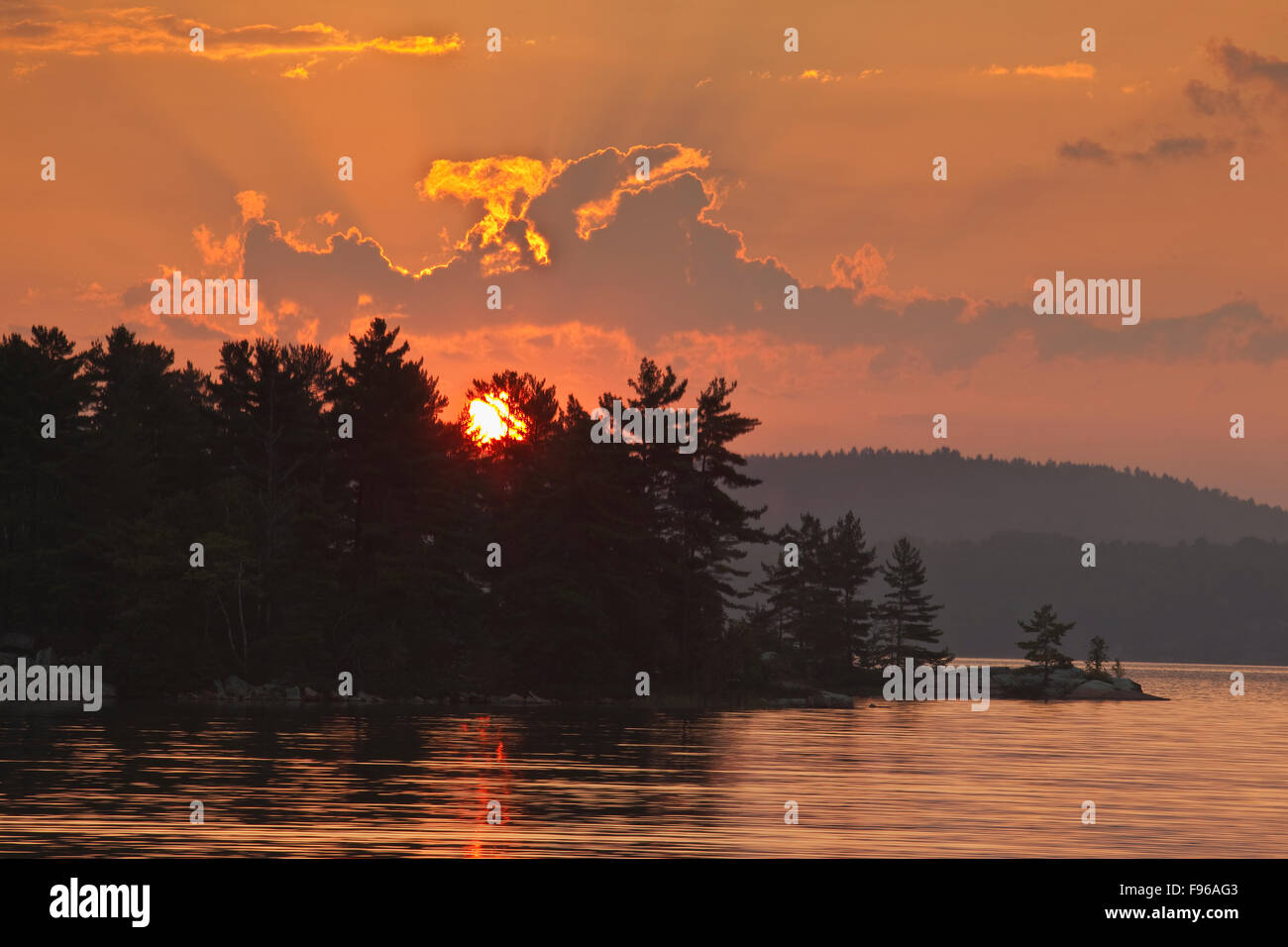 Sunrise, Lake Lauzon, Blind River, Ontario, Kanada Stockfoto