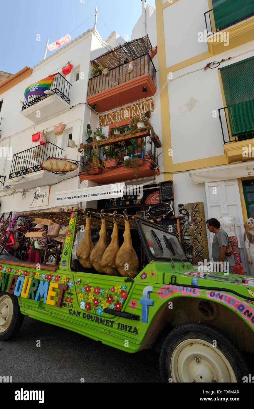 Flower-Power-van Förderung Palma Schinken mit Knochen von Balearen Ibiza Stockfoto