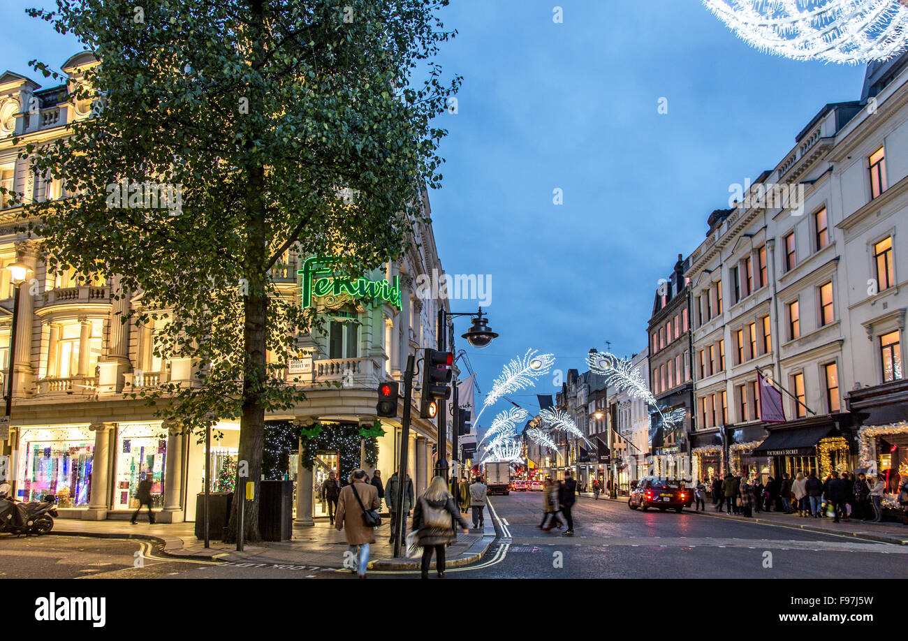 Weihnachtsbeleuchtung In Bond Street London UK Stockfoto