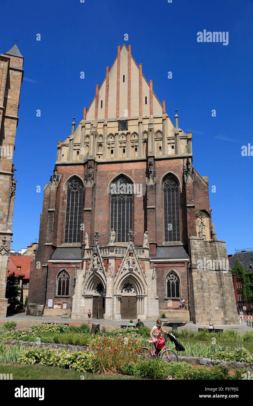Basilika St. Jakob und Agnes am Marktplatz (Rynek), Nysa (Neiße), Silesia, Polen, Europa Stockfoto