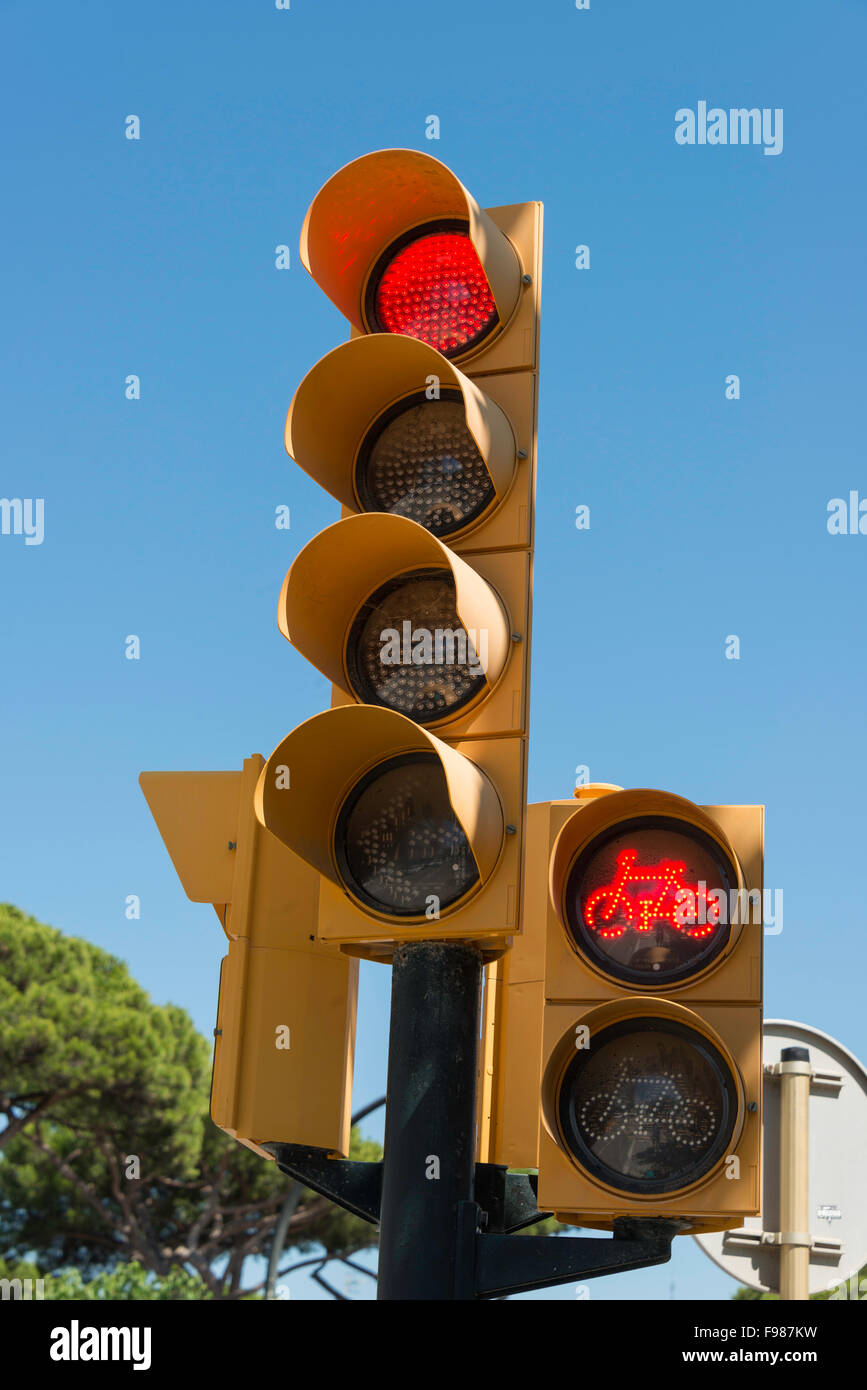 Satz von Verkehr Lichter, Passeig s'Abanell, Blanes, Costa Brava, Provinz Girona, Katalonien, Spanien Stockfoto