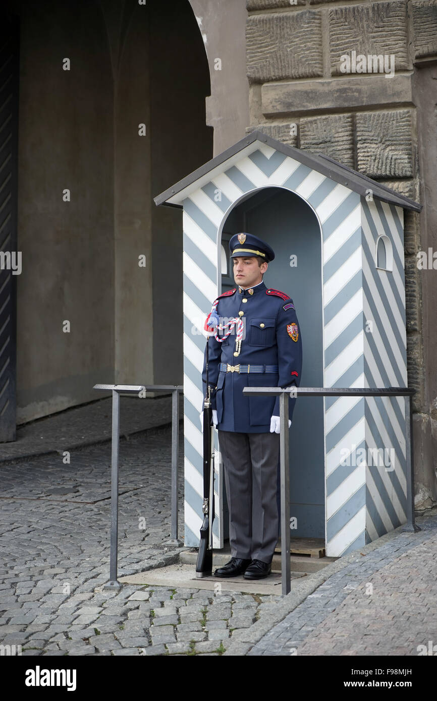 Im Dienst an der Burg in Prag zu schützen Stockfoto