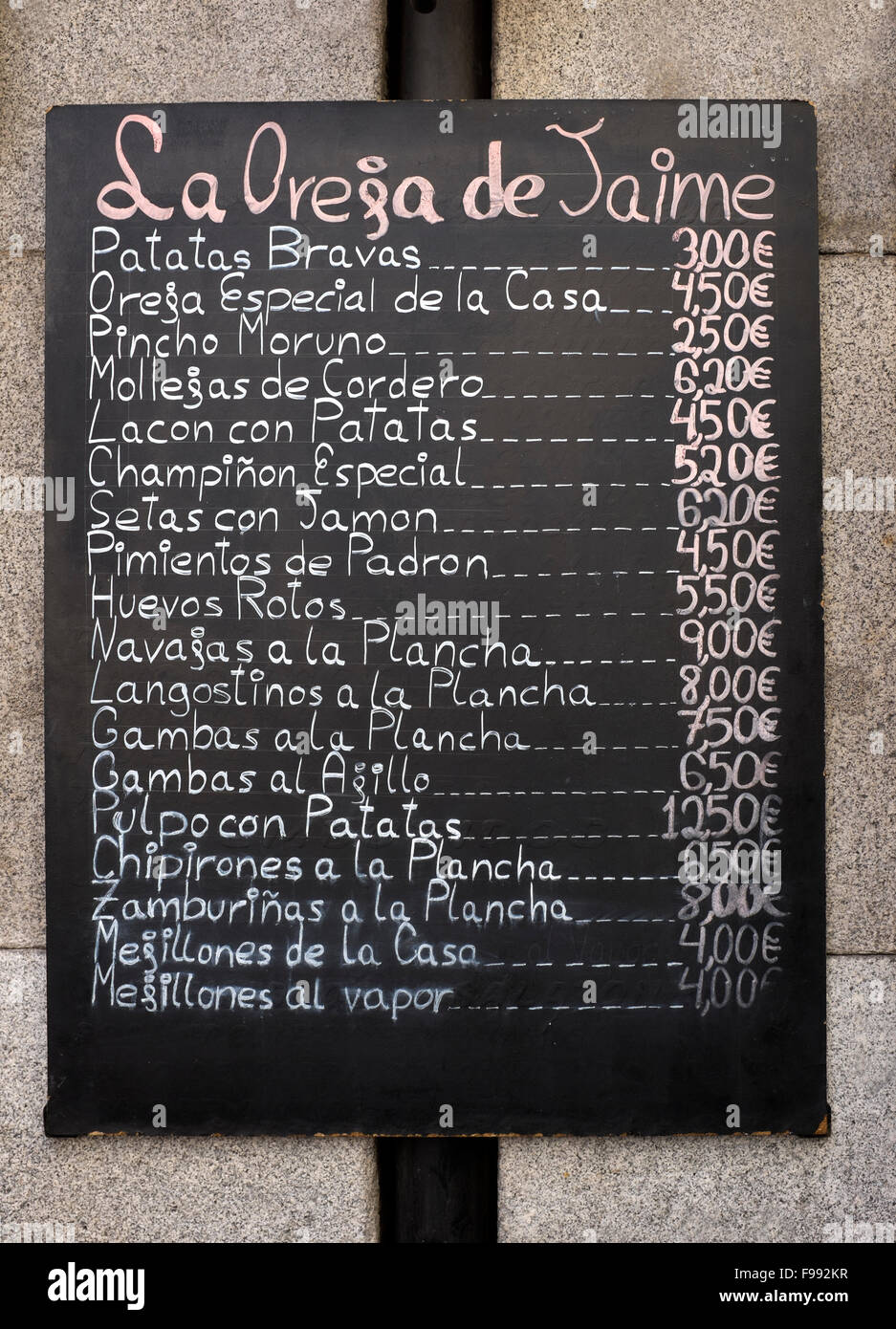 Cafe-Bar-Tapas-Menü in Madrid Stockfoto