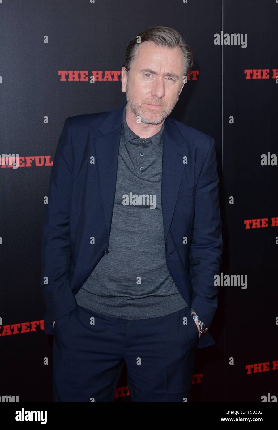 New York, NY, USA. 14. Dezember 2015. Tim Roth im Ankunftsbereich für die HASSERFÜLLTE acht Premiere, Ziegfeld Theatre, New York, NY 14. Dezember 2015. Bildnachweis: Derek Sturm/Everett Collection/Alamy Live-Nachrichten Stockfoto