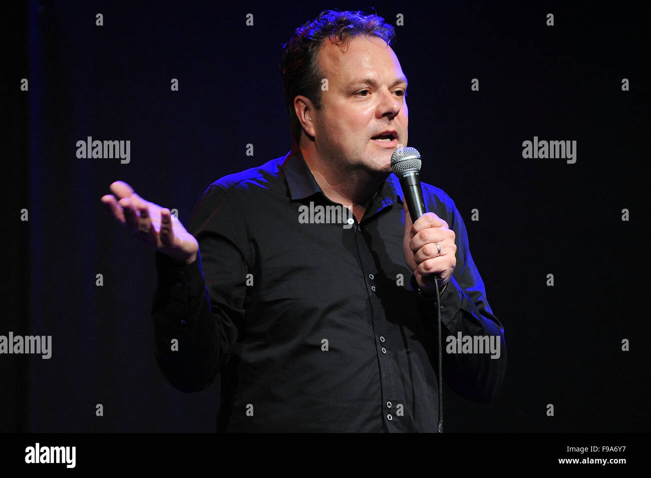 Komiker Hal Cruttenden führt auf dem Edinburgh Festival Fringe im August 2013. Stockfoto