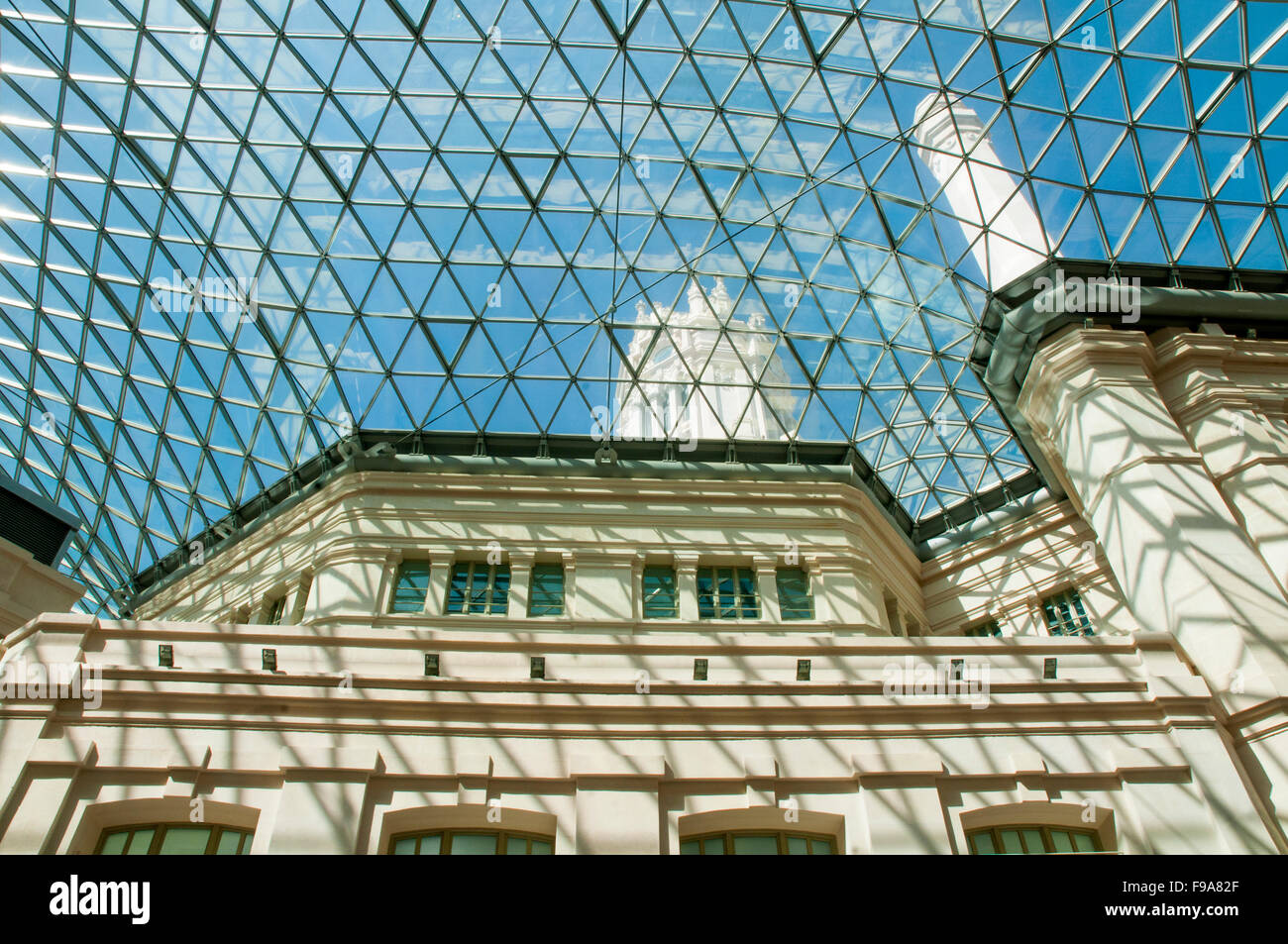 Gläserne Decke der Galeria de Cristal. Rathaus, Madrid, Spanien  Stockfotografie - Alamy