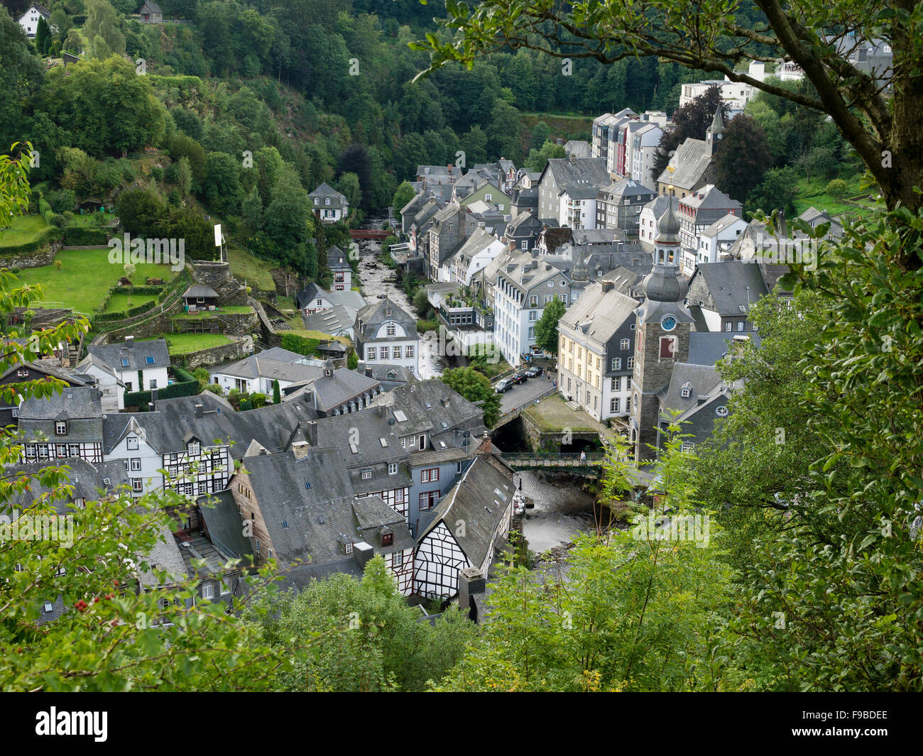 Ein Blick über die Stadt Monschau in der Eifel / Deutschland. Stockfoto