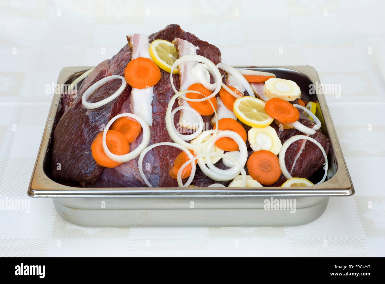 Rohes Rindfleisch ist bereit, Backen Stockfoto