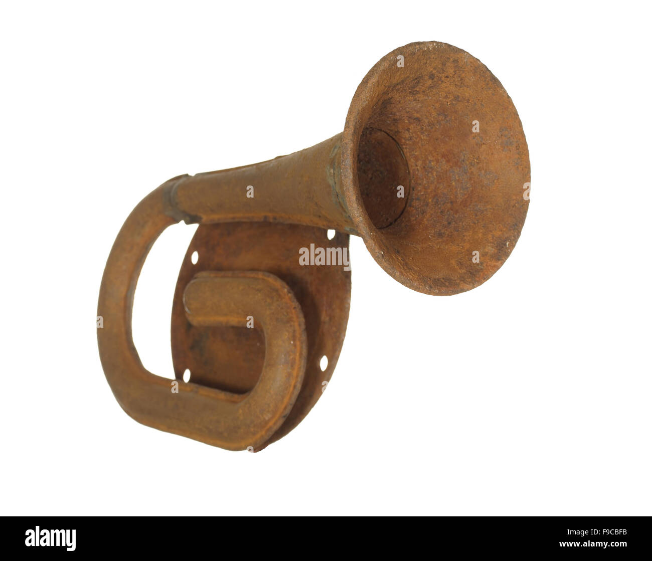 Alten rostigen Stahl Auto Horn isoliert auf einem weißen Hintergrund. Stockfoto
