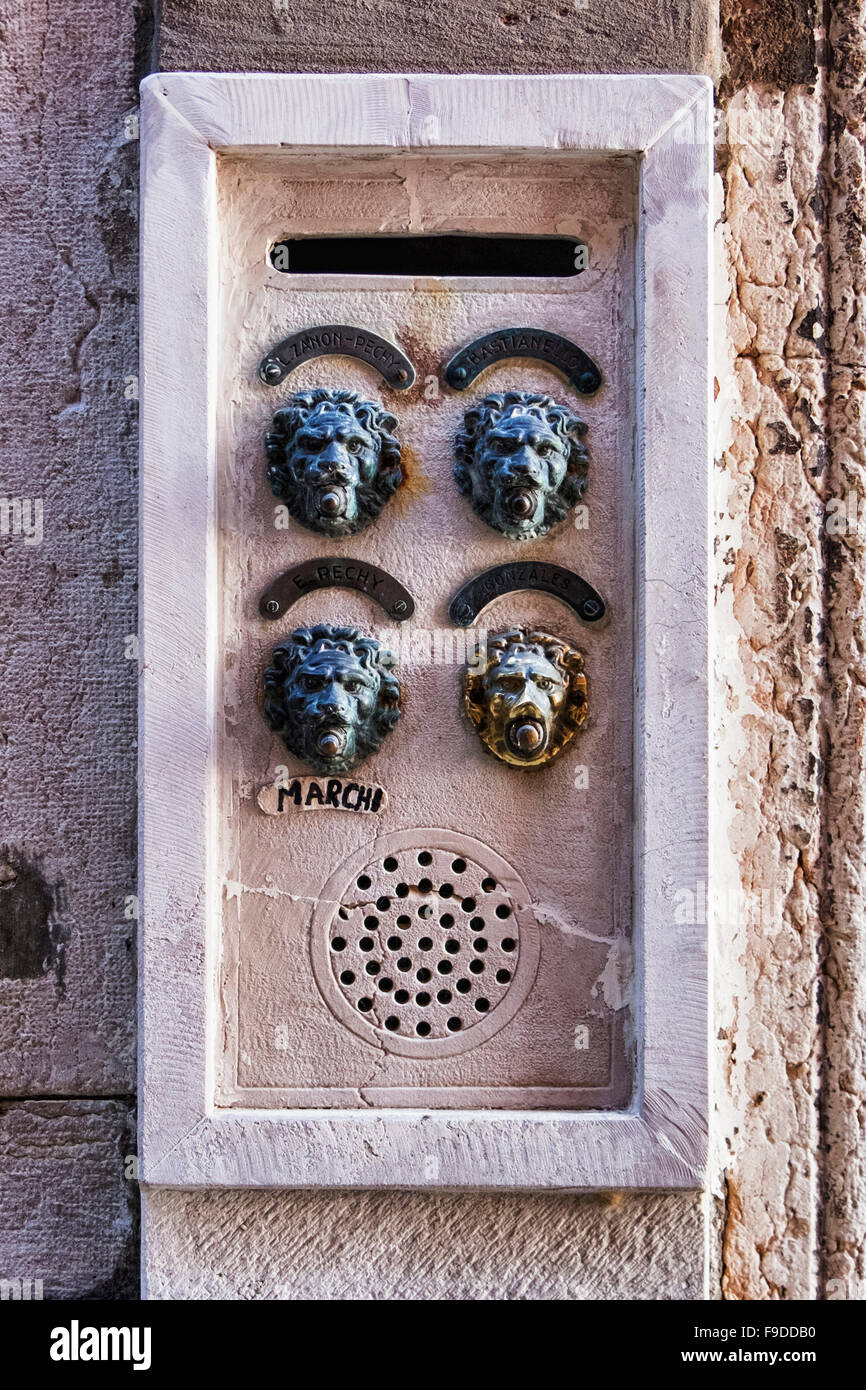 Freisprecheinrichtung Stockfotos Und Bilder Kaufen Alamy