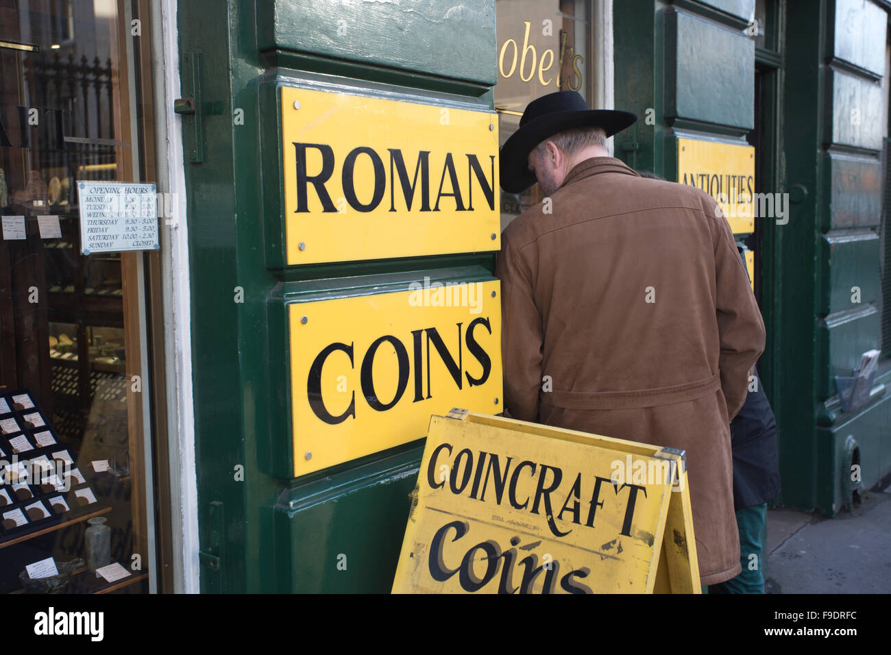 "Coincraft" familiengeführte Sammler Münzen und antike Medaillen Händler, Russell Square, Central London, England, Vereinigtes Königreich Stockfoto