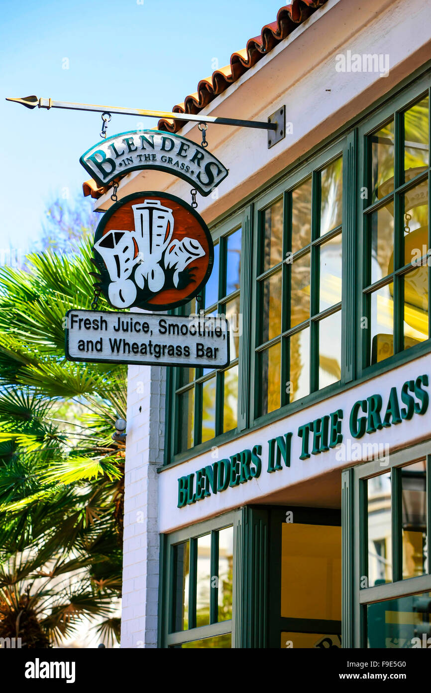 Mixer im gras Fotos und Bildmaterial in hoher Auflösung Alamy