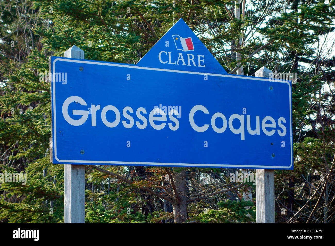Ein Straßenschild, das bedeutet große Muscheln auf Französisch aber die englische Aussprache eine lustige Bedeutung hat Stockfoto