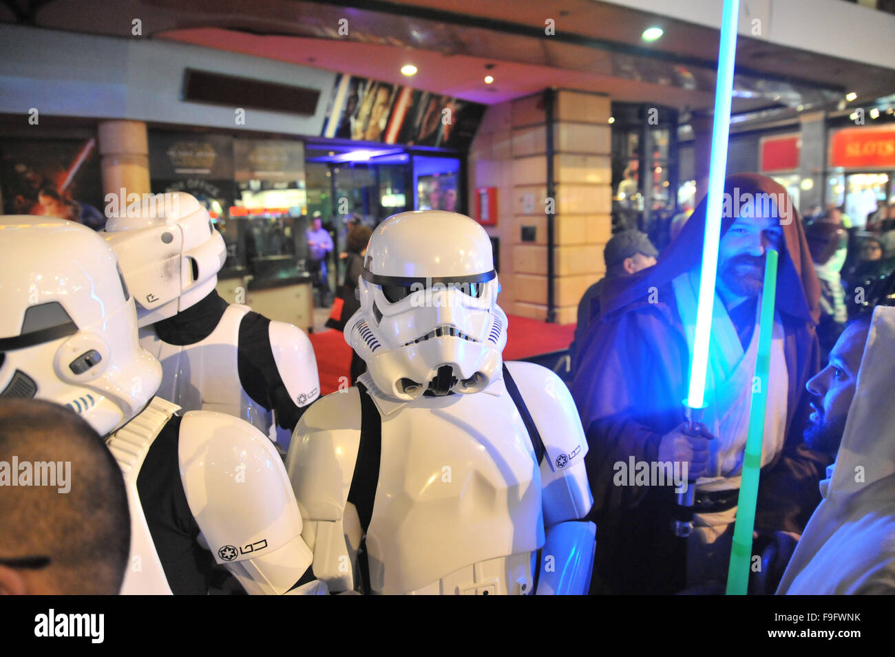 London, UK. Londoner Premiere Star Wars Kraft erwacht Stockfoto