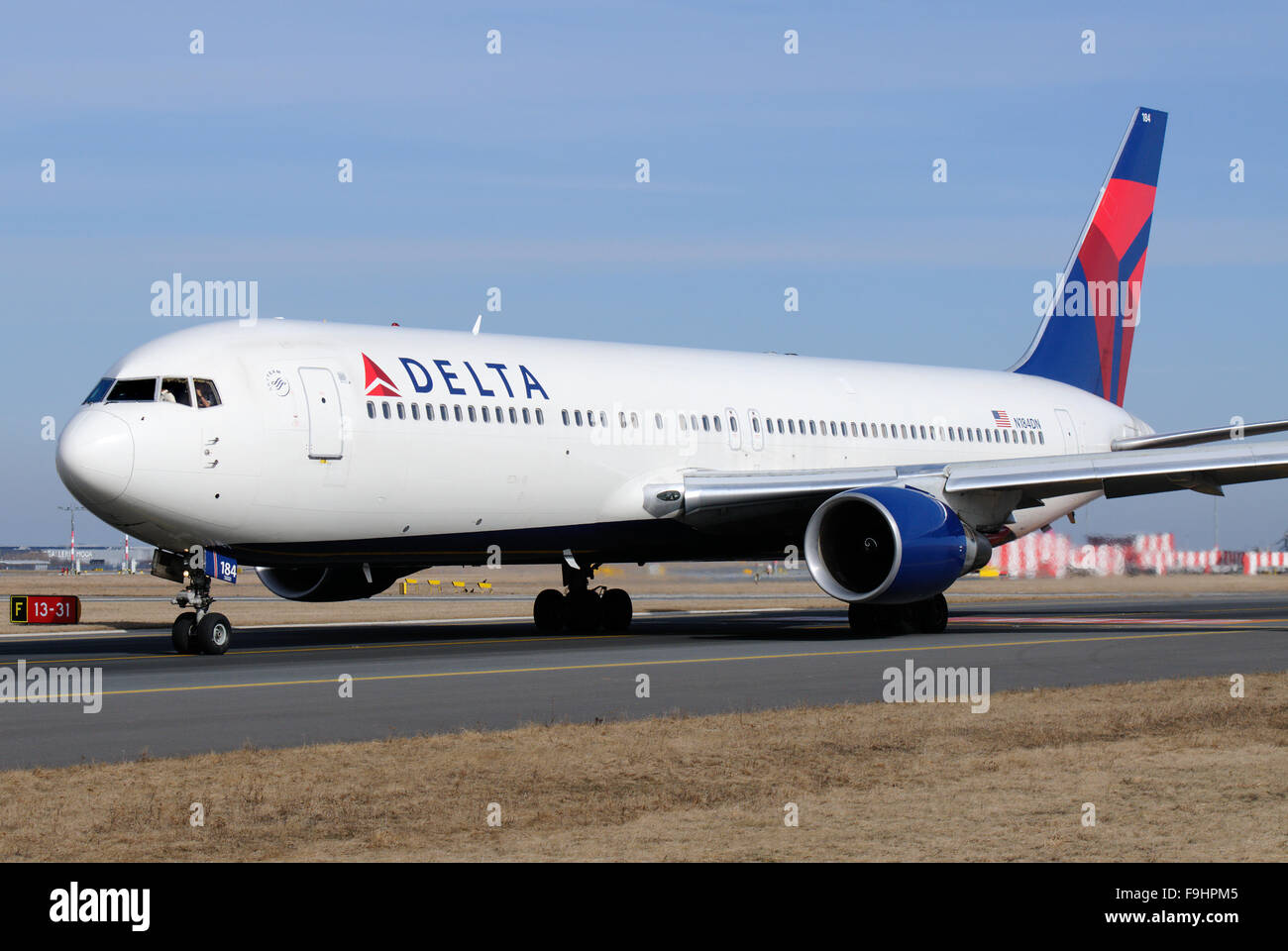 Delta boeing 767 -Fotos und -Bildmaterial in hoher Auflösung – Alamy