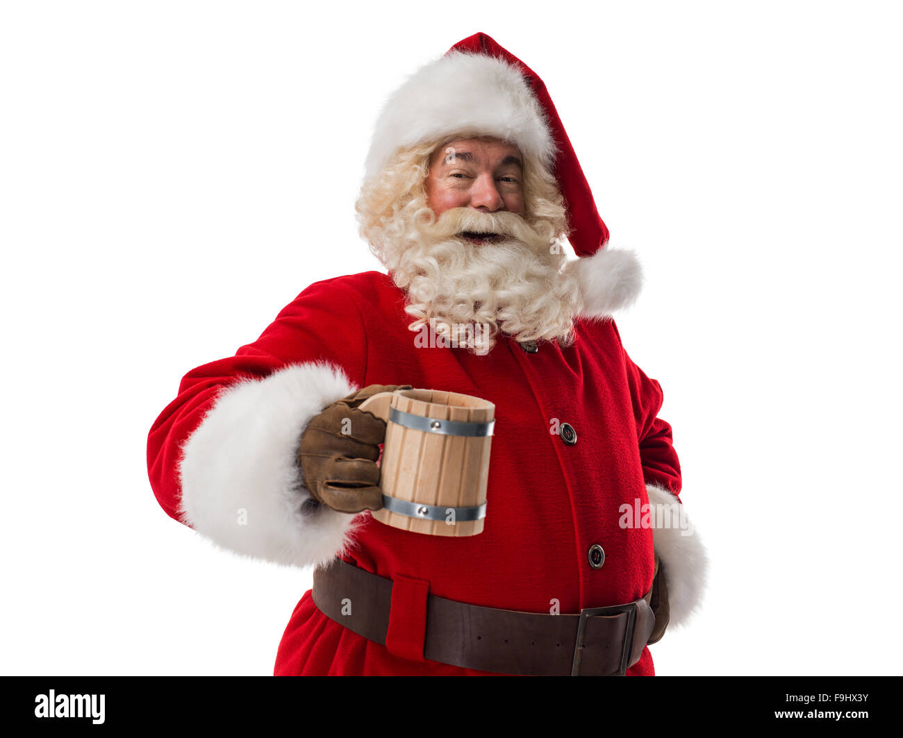 Santa Claus holding Vintage Holz Bier cup Closeup Portrait. Isolated on White Background Stockfoto