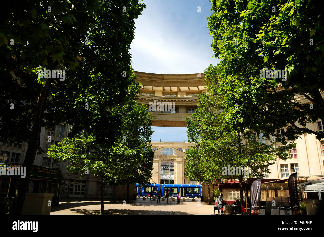 Plaza-Szene in Antigone Montpellier, Südfrankreich. Stockfoto