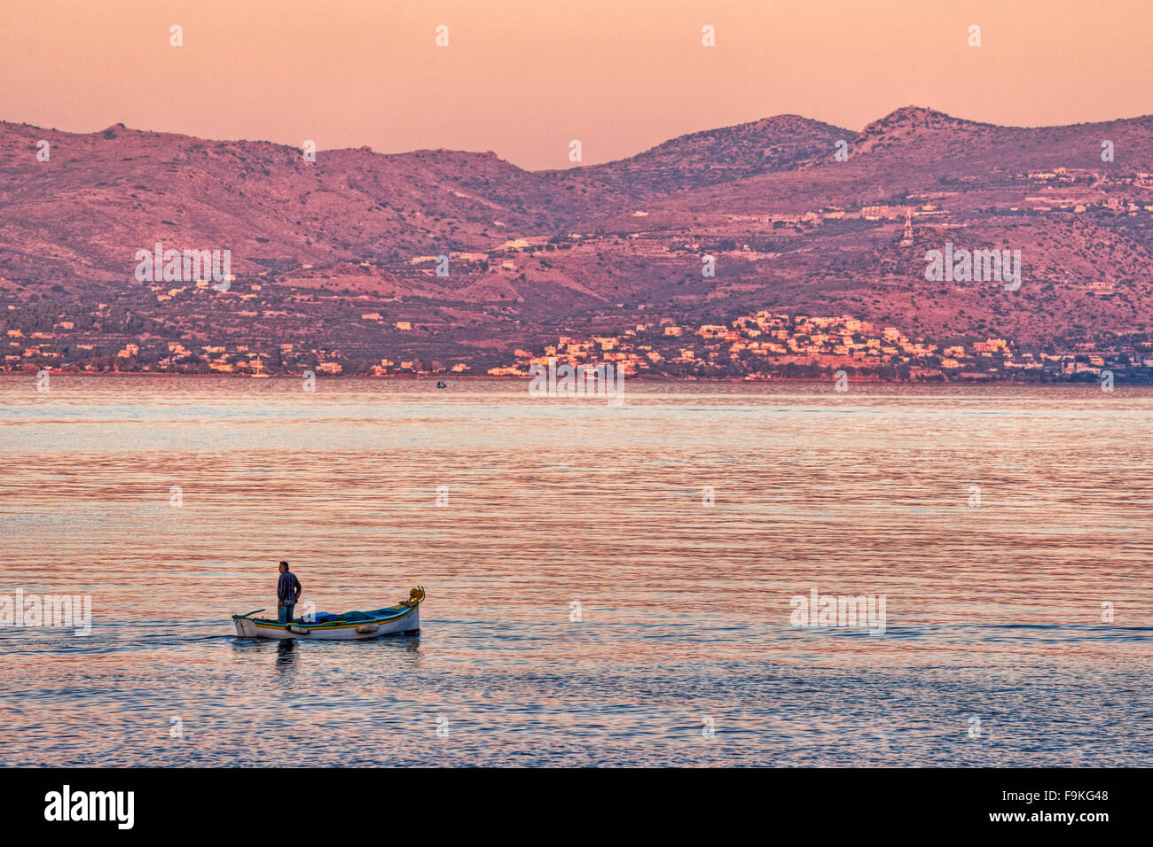 Ein Fischerboot in Agistri Island, Griechenland Stockfoto