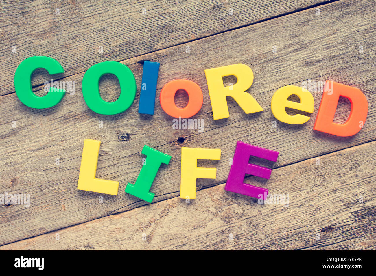 FARBIGE Leben dargelegt, mit Hilfe von farbigen Magneten Stockfoto