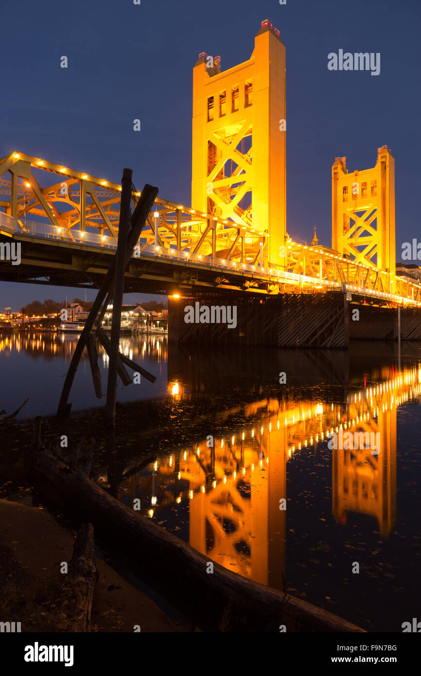 Tower Bridge Sacramento River Capital City Kalifornien Skyline der Innenstadt Stockfoto