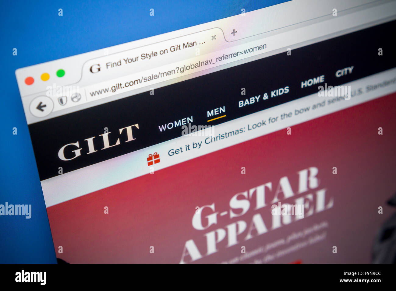 Die e-Commerce-Website der Gilt Groupe wird auf einem Computer auf Dienstag, 15. Dezember 2015 gesehen. Die Hudson Bay Company wird berichtet, dass in den Gesprächen, die Gilt Groupe in einem $ 250 Millionen-Deal zu kaufen. Die Flash-Verkauf vor Ort wurde bei $ 1,000000003 Milliarden Jahren geschätzt. Die Hudson Bay Company ist der Besitzer von Saks Fifth Avenue und Herrn & Taylor. (© Richard B. Levine) Stockfoto