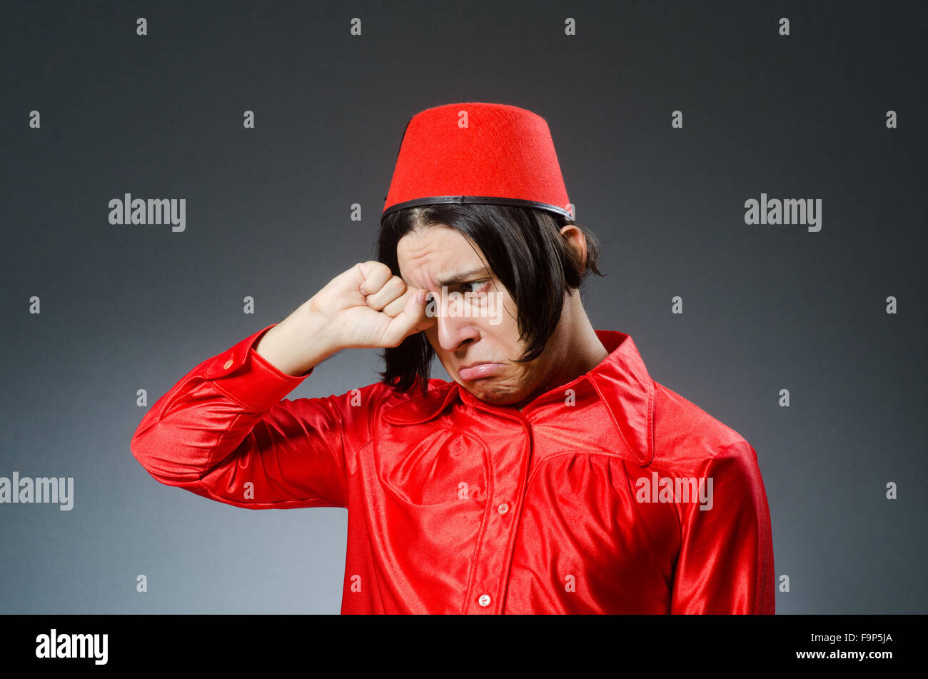 FEZ Hut Schwarz Mit Goldener Quaste – Für Fancy Dress, Karneval, Kostümpartys (auch In Rot/grün Erhältlich)