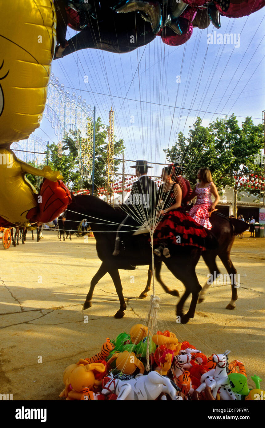 Feria von Granada. Messe, während CorpusChristi, Pferde und Luftballons, Granada, Andalusien, Spanien Stockfoto