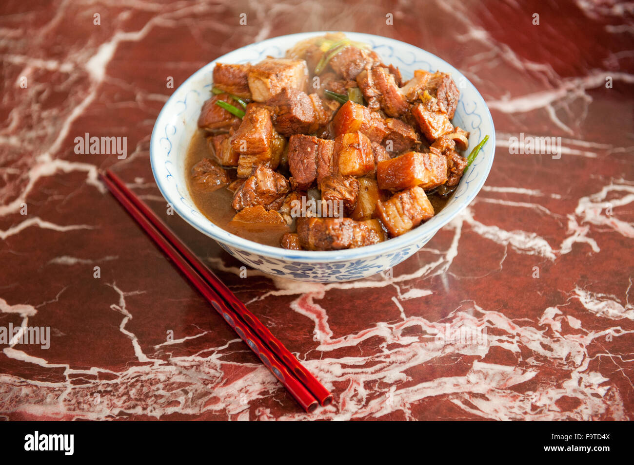Nahaufnahme von einem traditionellen chinesischen Stil gehacktem Schweinefleisch Gericht Stockfoto