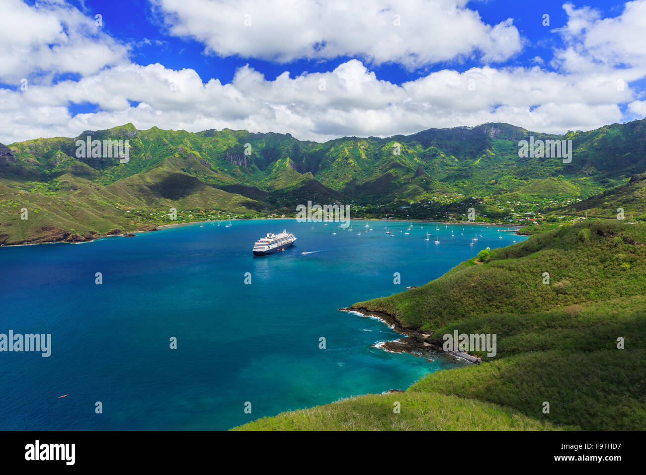 Nuku Hiva, Marquesas-Inseln. Bucht von Nuku Hiva. Stockfoto
