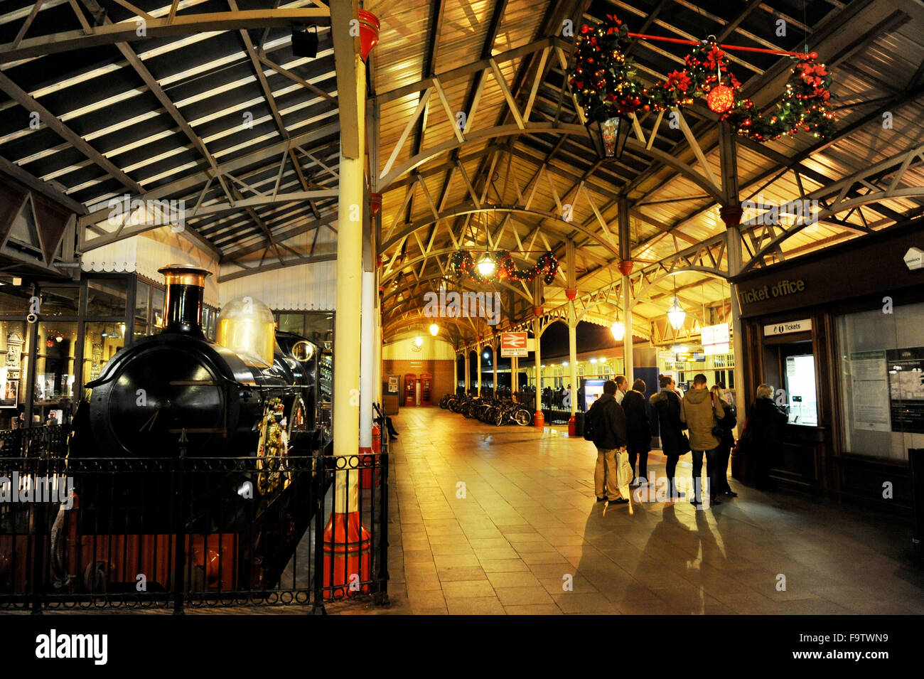 Das Windsor & Eton Central Railway Station und Einkaufszentrum Berkshire UK Stockfoto