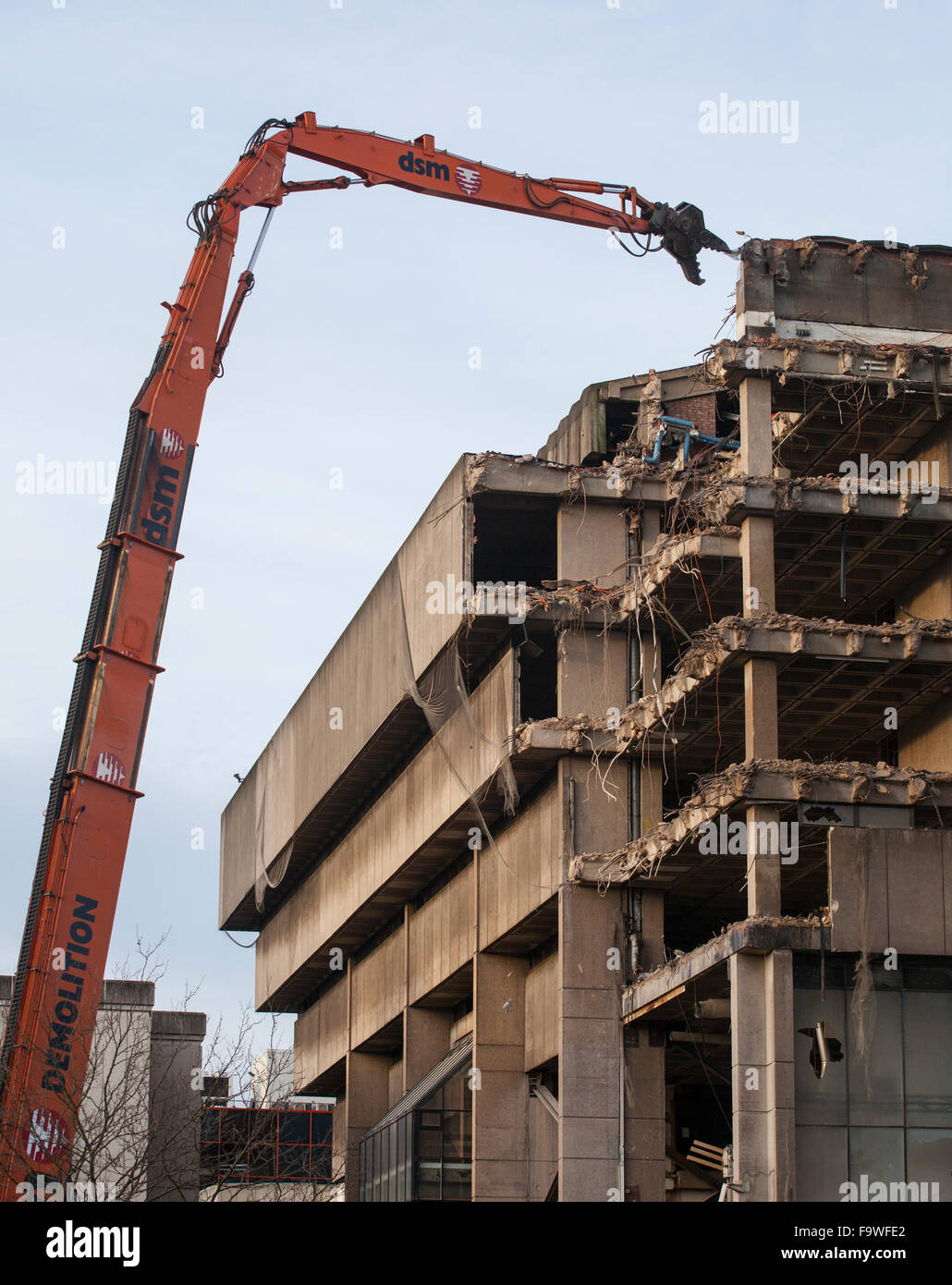 Abriss In Arbeit auf Birmingham Bibliothek Altbau, UK. Stockfoto