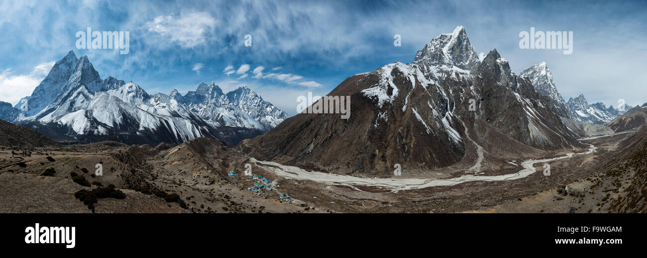 Nepal, Himalaya, Khumbu, Everest-Region, Ama Dablam und Taboche Stockfoto